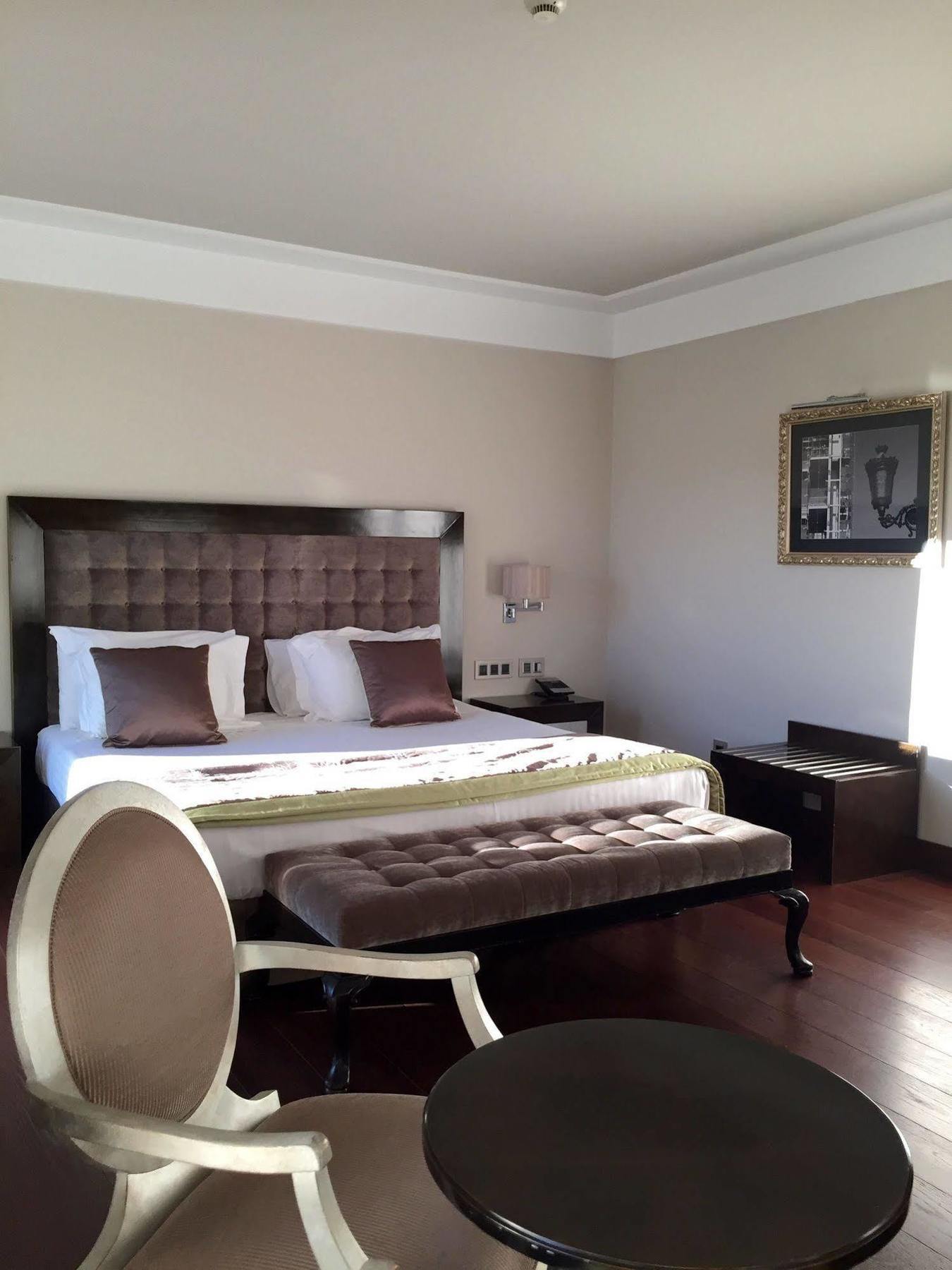Dehesa Real Hotel Madrid Ngoại thất bức ảnh